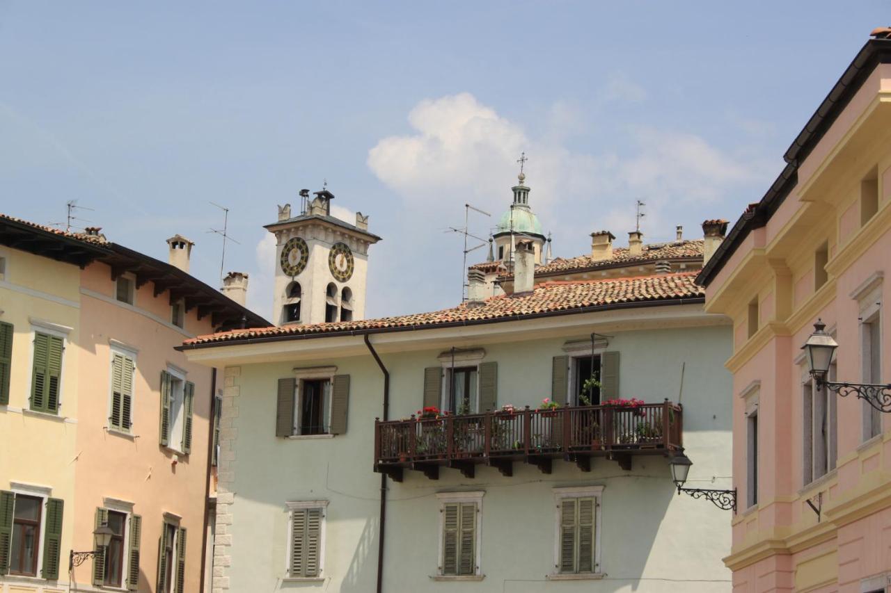 B&B Color Rovereto ロヴェレート エクステリア 写真